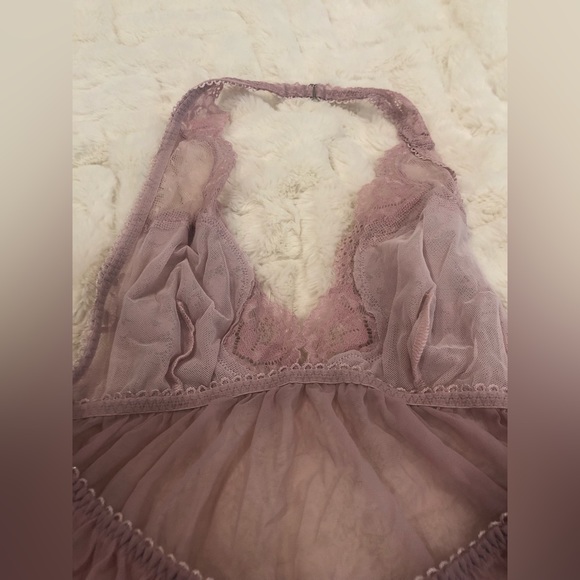 VERY SEXY Victoria’s Secret Small completely sheer lace trim halter babydoll set - Picture 7 of 12